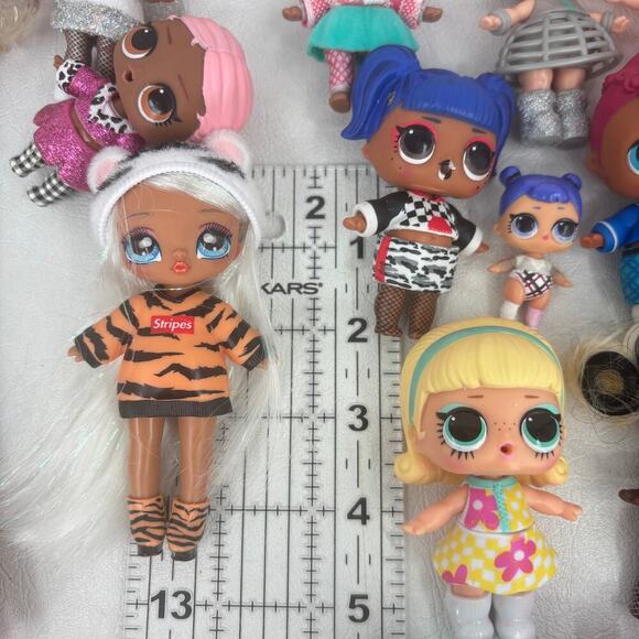 LOL Surprise Dolls and Pets Variety Lot of 26 MGA OMG - Picture 10 of 10